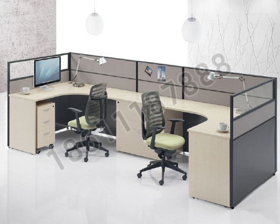 點(diǎn)擊查看商品:屏風(fēng)桌